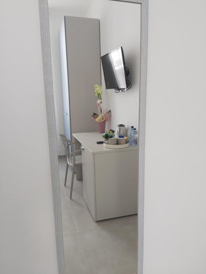 Candy'S Dream Rooms ลาสเปเซีย ภายนอก รูปภาพ