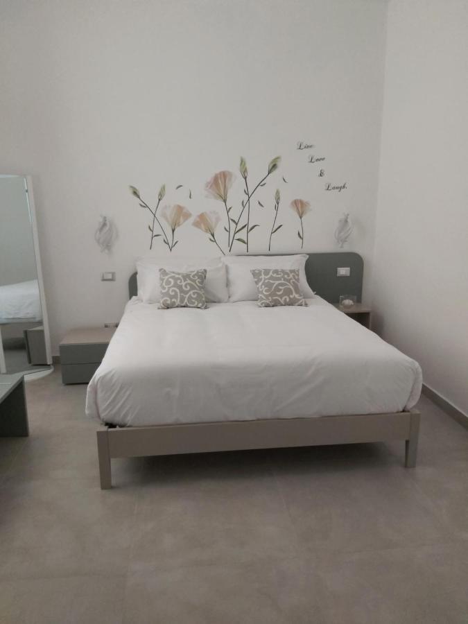 Candy'S Dream Rooms ลาสเปเซีย ภายนอก รูปภาพ